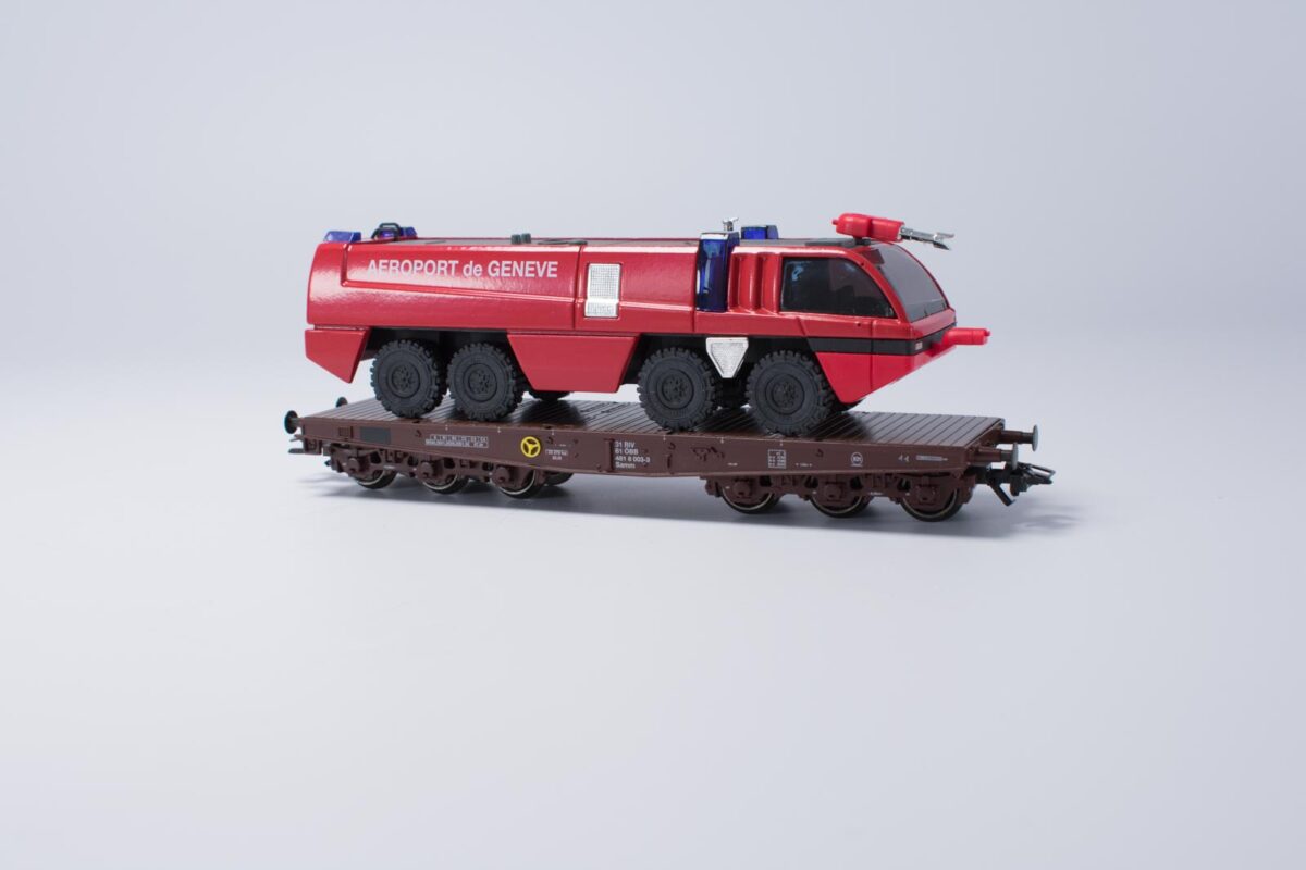 Märklin 4849 zwaarlastwagon beladen met brandweer ÖBB - Afbeelding 3