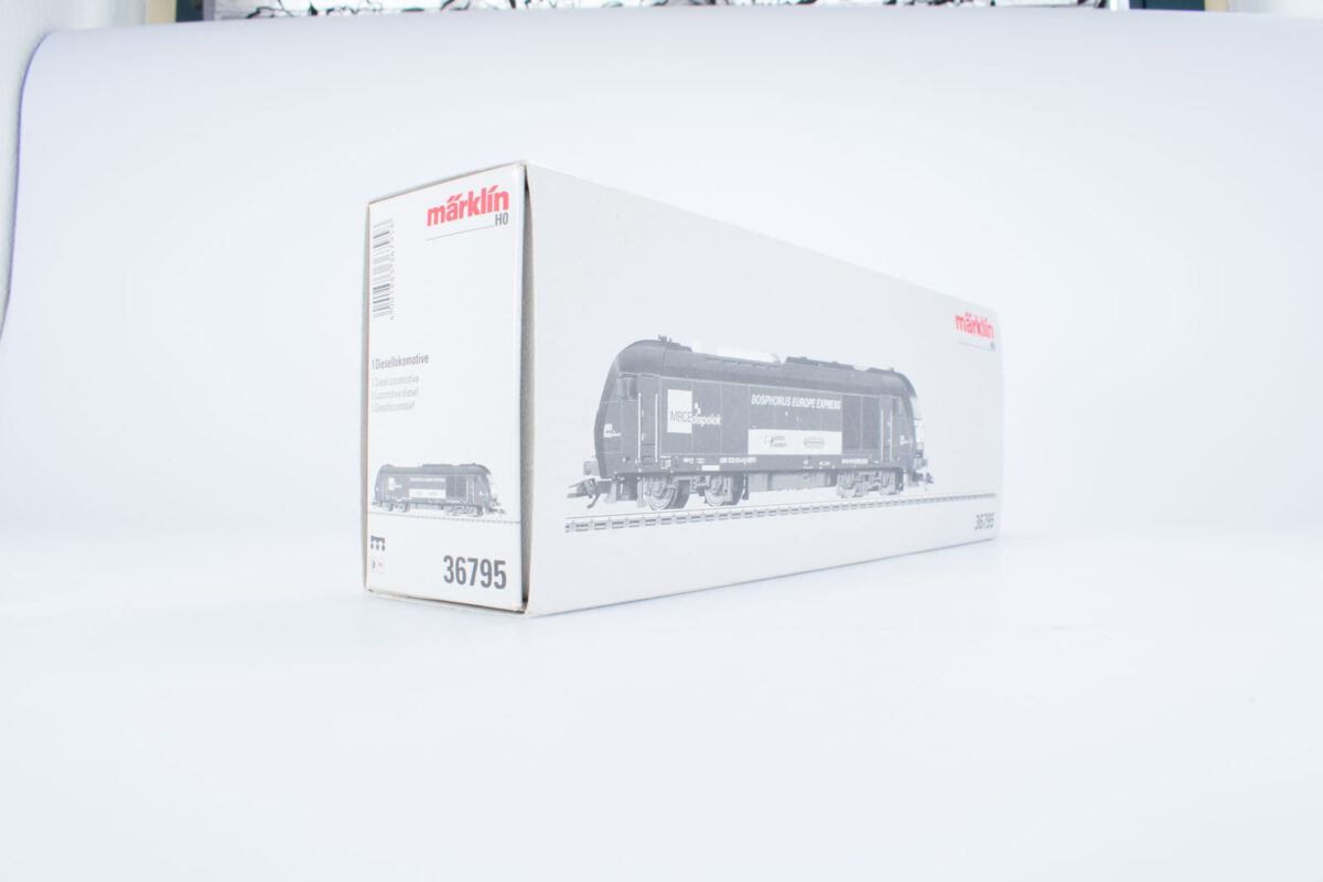 Märklin 36795 digitale diesellok BR223 MRCE MFX/sound - Afbeelding 2