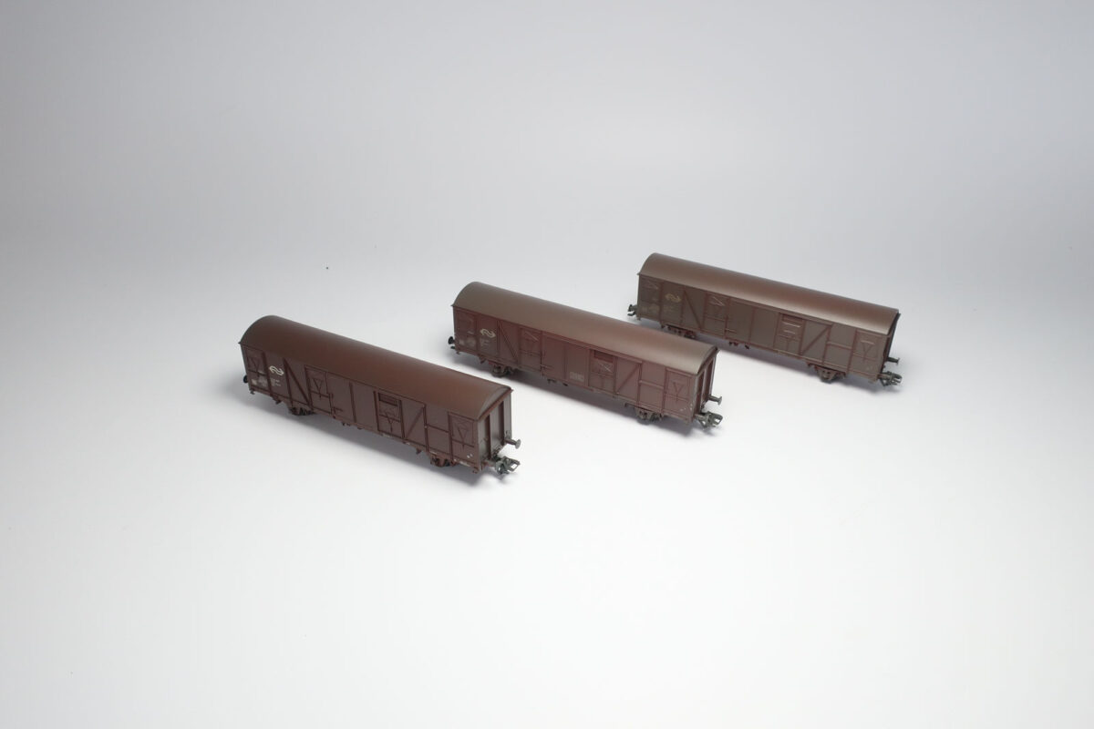 Märklin 47313 goederenwagenset met 3 geweatherde geloten wagens NS - Afbeelding 3