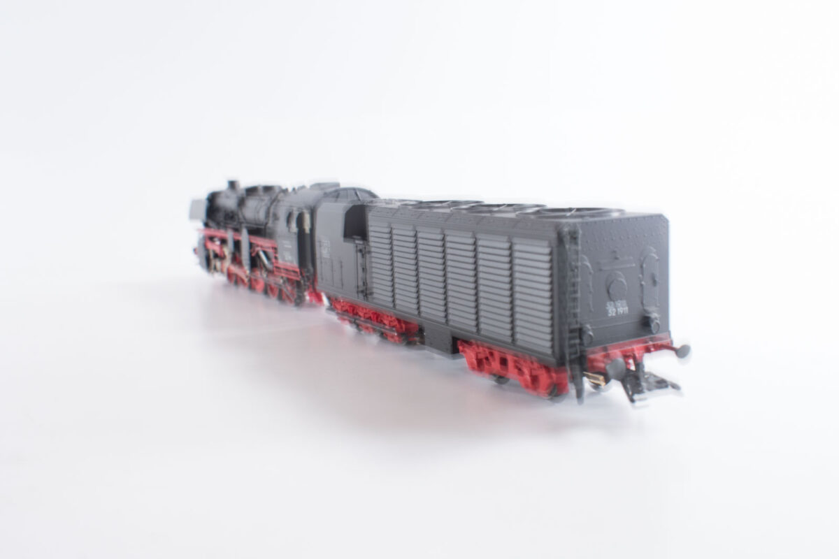 Märklin 34171 digitale stoomlocomotief BR52K DB met esu lokpilot V4 - Afbeelding 5