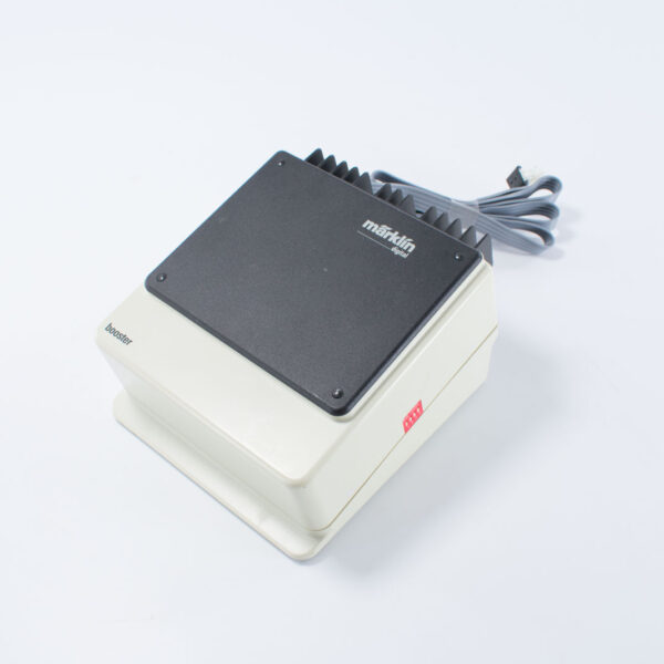 Märklin 6017S Booster