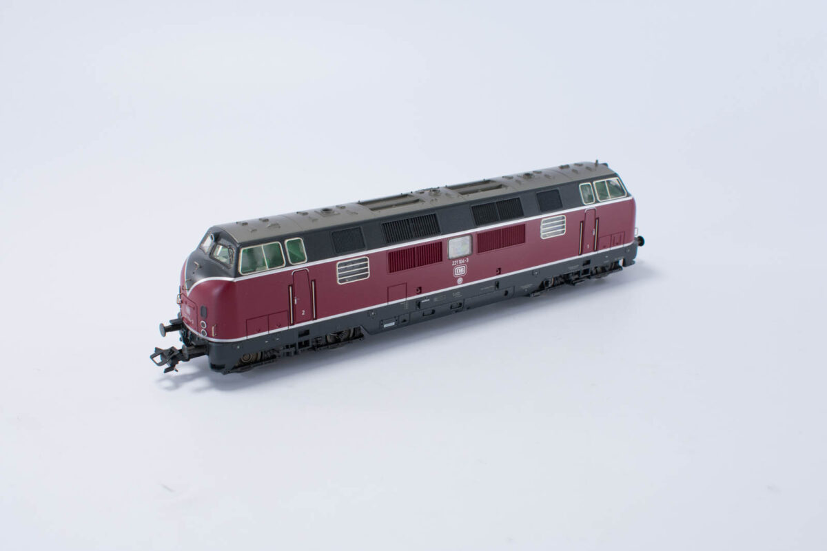Märklin digitale diesellocomotief Br221 DB FX/sound - Afbeelding 2