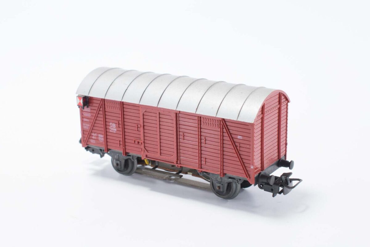 Märklin 4506 gesloten goederenwagon met sluitlicht - Afbeelding 2