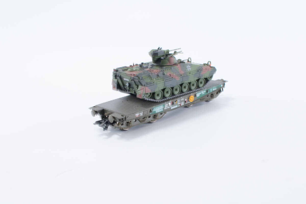 Märklin 48747 Zwaarlaswagon met Marder DB - Afbeelding 3