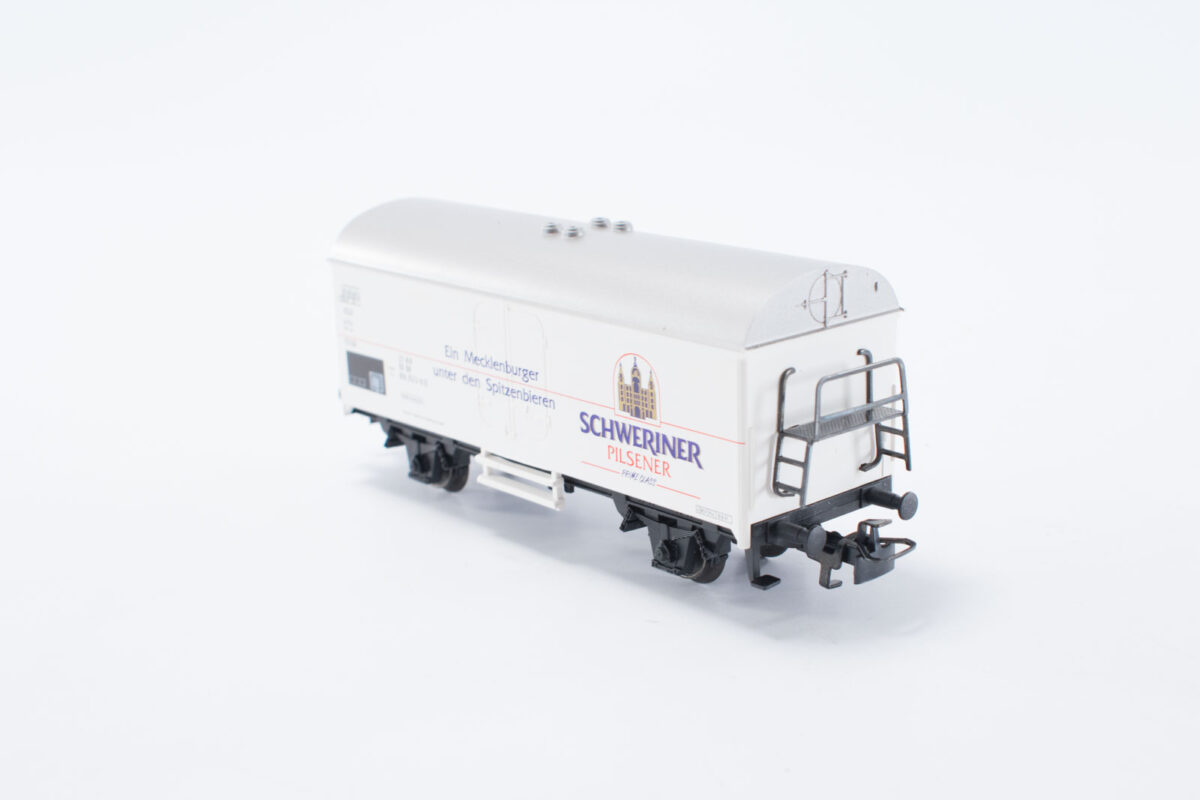 Märklin 4418 koelwagon Schweriner pilsner DR - Afbeelding 2