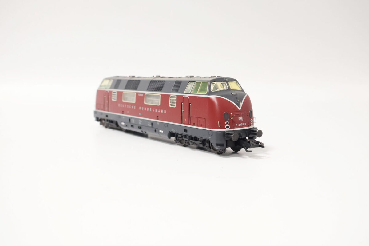 Märklin 37803 digitale diesellocomotief V200 DB FX sound - Afbeelding 2