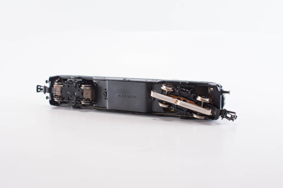 Märklin 3081 digitale diesellocomotief BR220 DB - Afbeelding 8