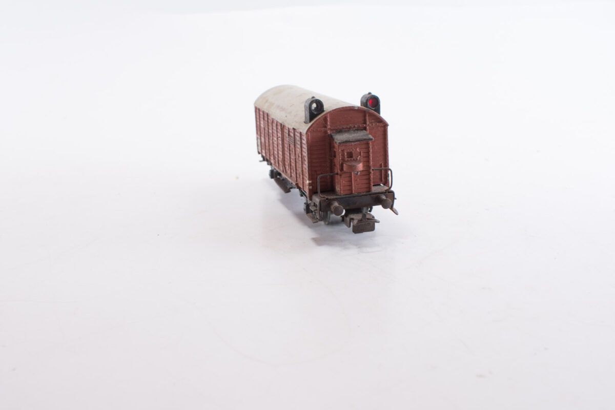 Märklin 320 gesloten goederenwagon met sluitlicht - Afbeelding 4
