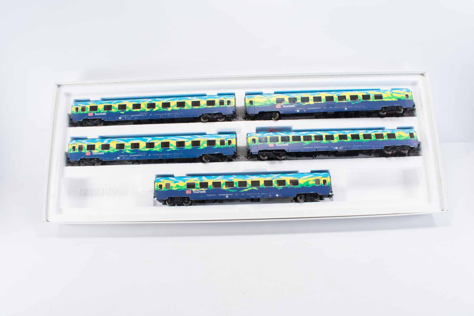 _DSC0784 Märklin 43878 5 delige toeristische trein-set DB - Afbeelding 1