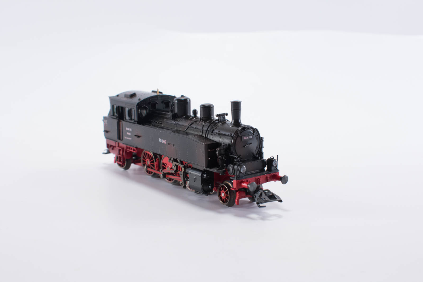 _DSC0914 Märklin 37133 Digitale stoomlocomotief BR75 met stookinrichting DB - Afbeelding 1