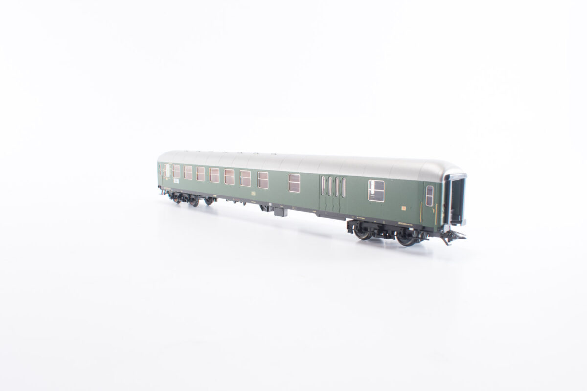 Märklin 43950 Sneltreinrijtuig 2eklas bagage DB - Afbeelding 2