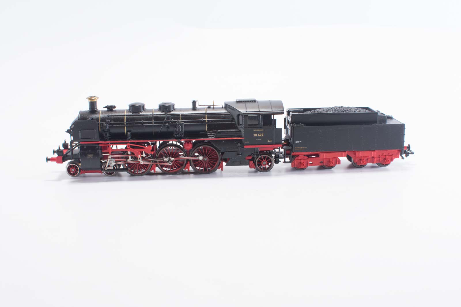 _DSC0737 Märklin 33184 Digitale stoomlocomotief BR18 DRG - Afbeelding 1