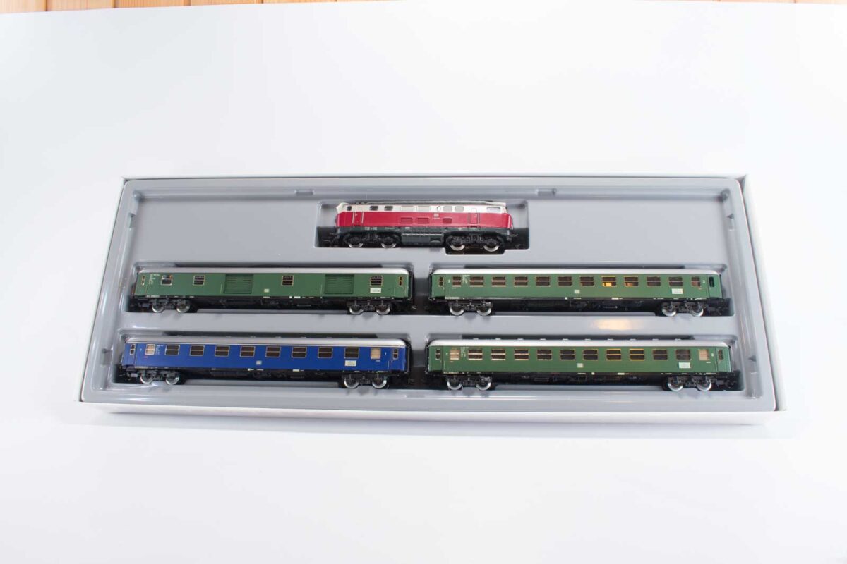Märklin 2864 sneltreinset met diesellocomotief V160DB - Afbeelding 2