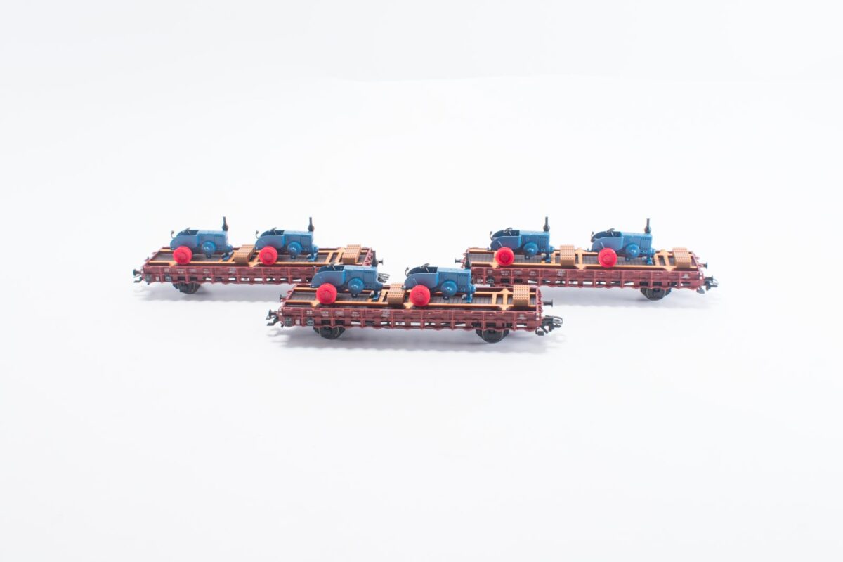 Märklin 46400 wagenset met 3 rongenwagens met tractorlading DB - Afbeelding 3