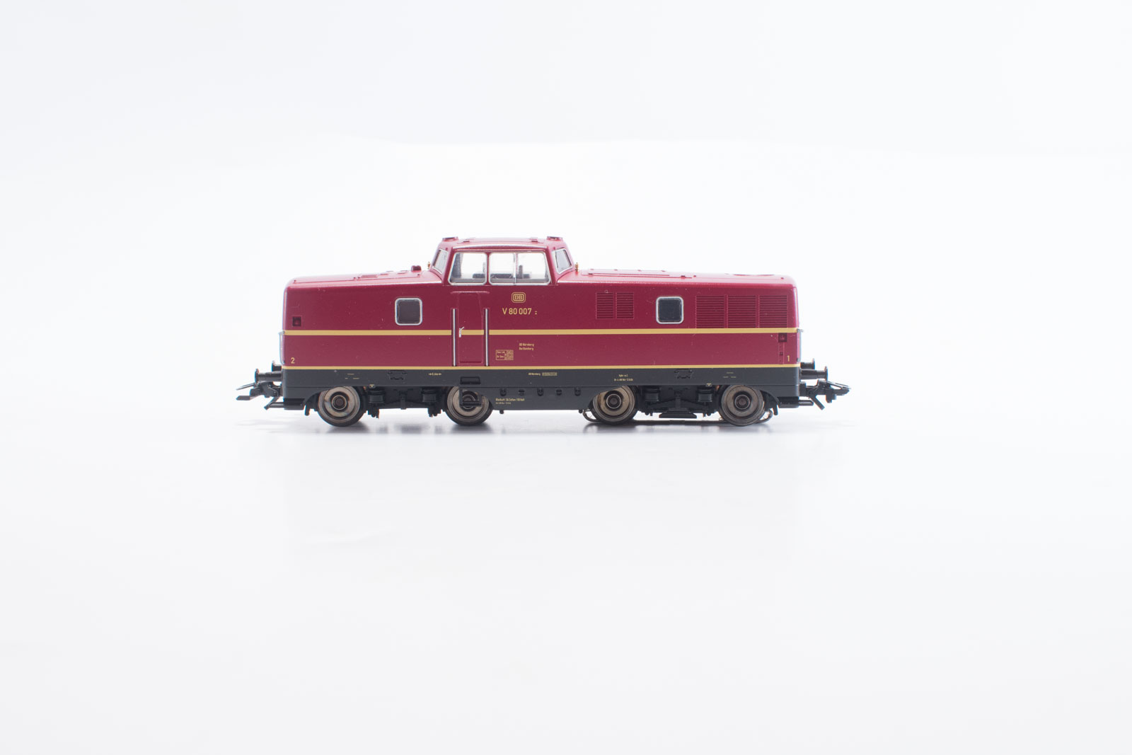 _DSC0036 Märklin digitale diesellocomotief V80 DB - Afbeelding 1