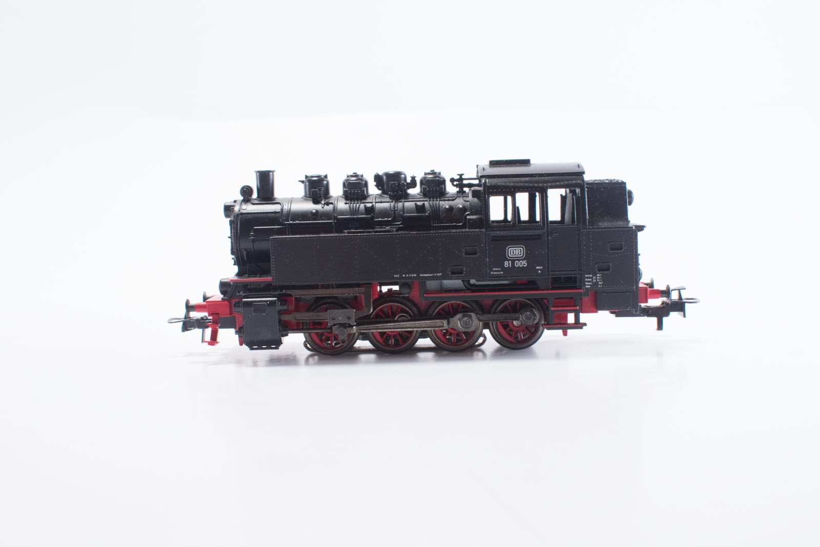 _DSC0429 Märklin digitale stoomlocomotief BR81 005 DB - Afbeelding 1