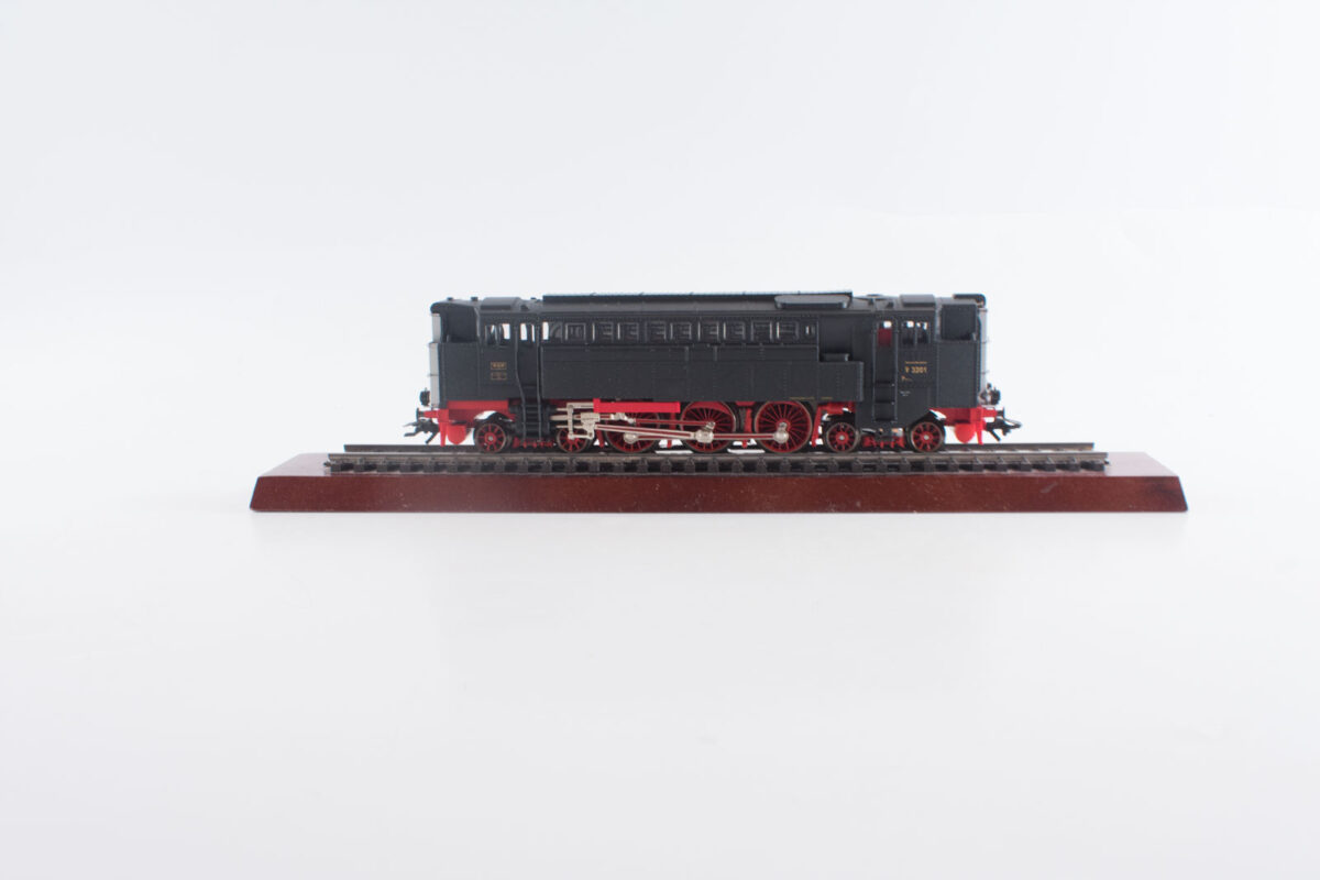 Märklin 3420 digitale diesellok V32 DB - Afbeelding 2