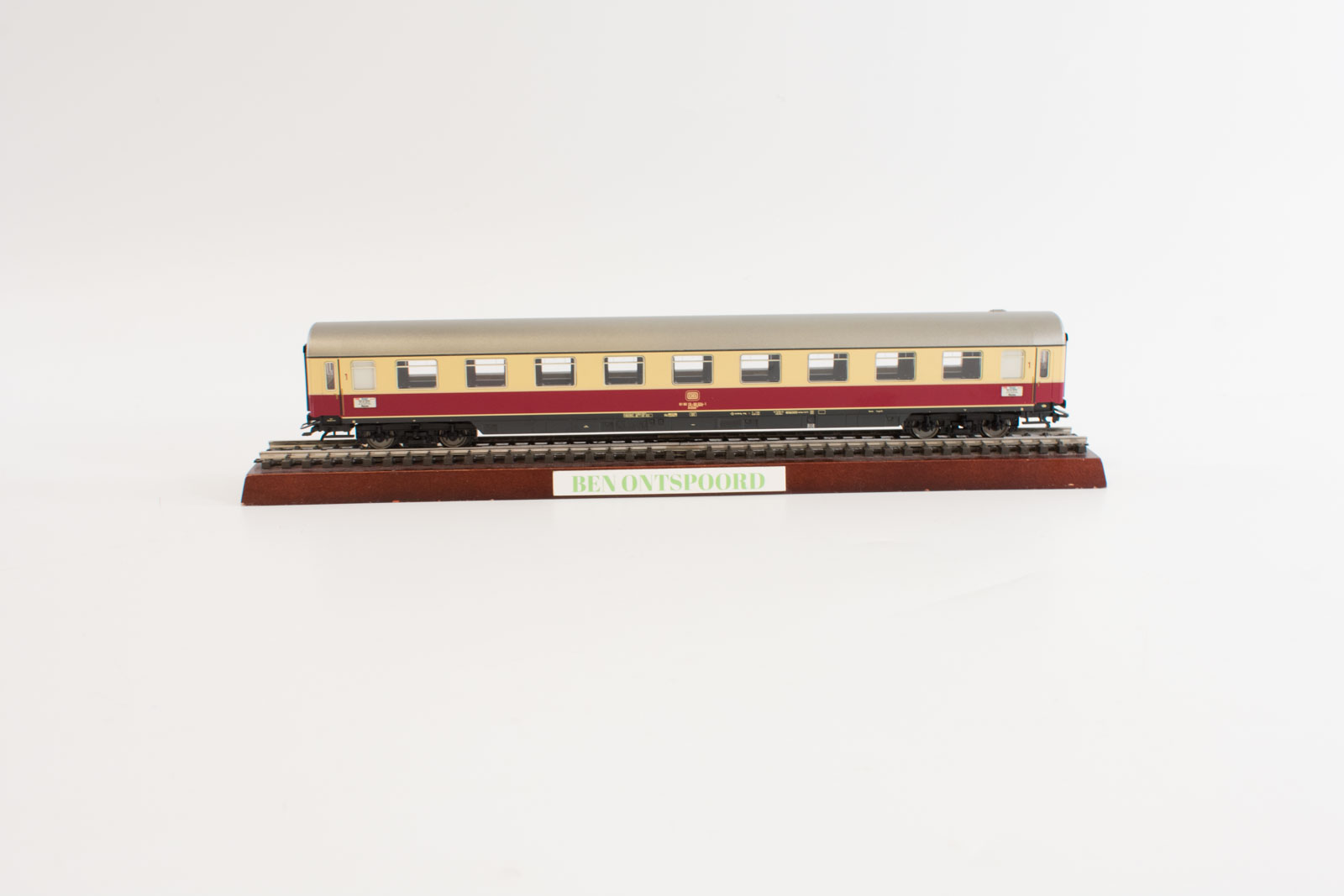 Märklin 43855 personenrijtuig 1ekl TEE DB met sluitlicht
