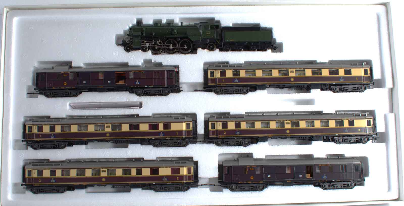 _DSC0216 Märklin 28506 zevendelige digitale Rheingoldset DRG - Afbeelding 1