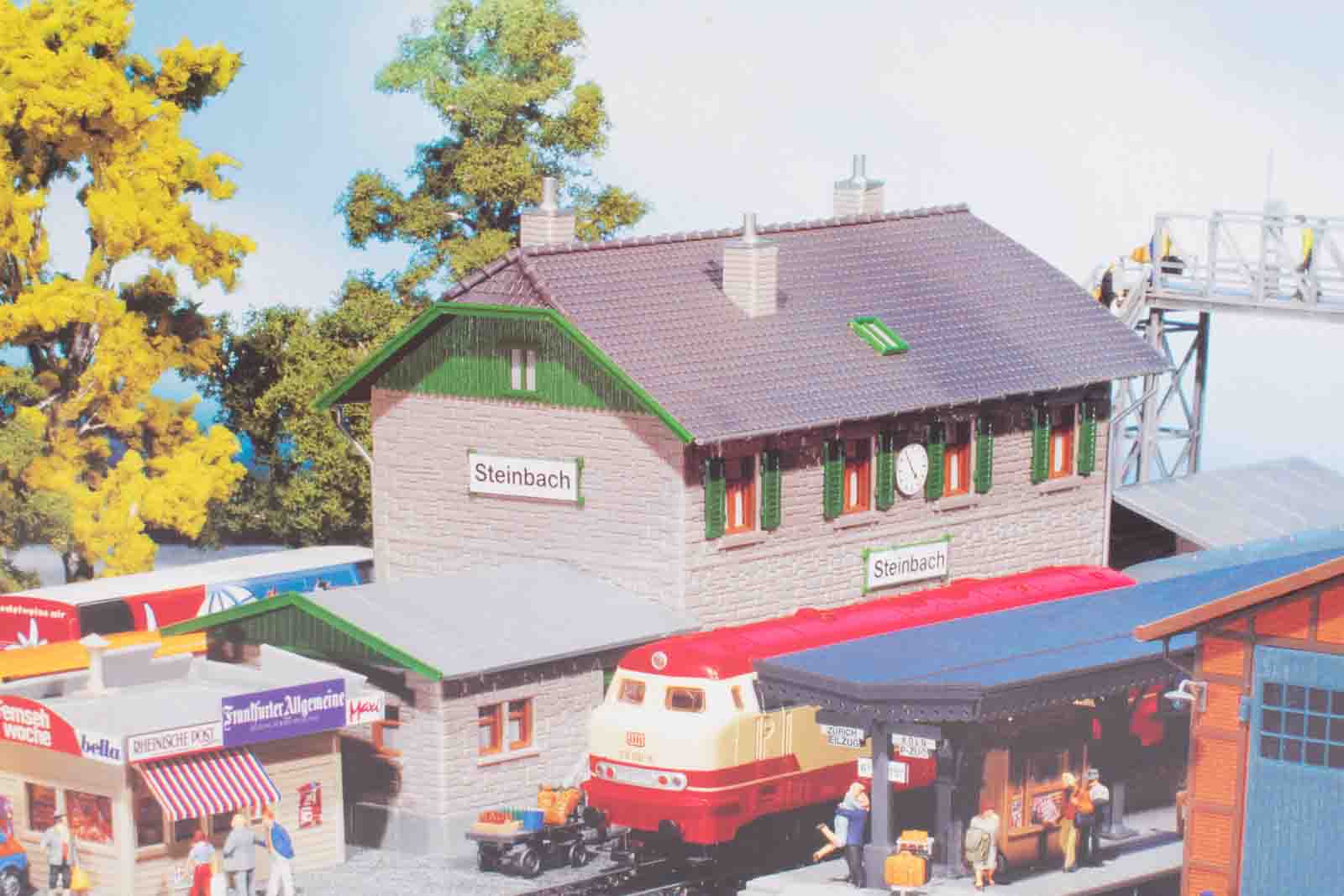 Plastoy bouwpakket station H0