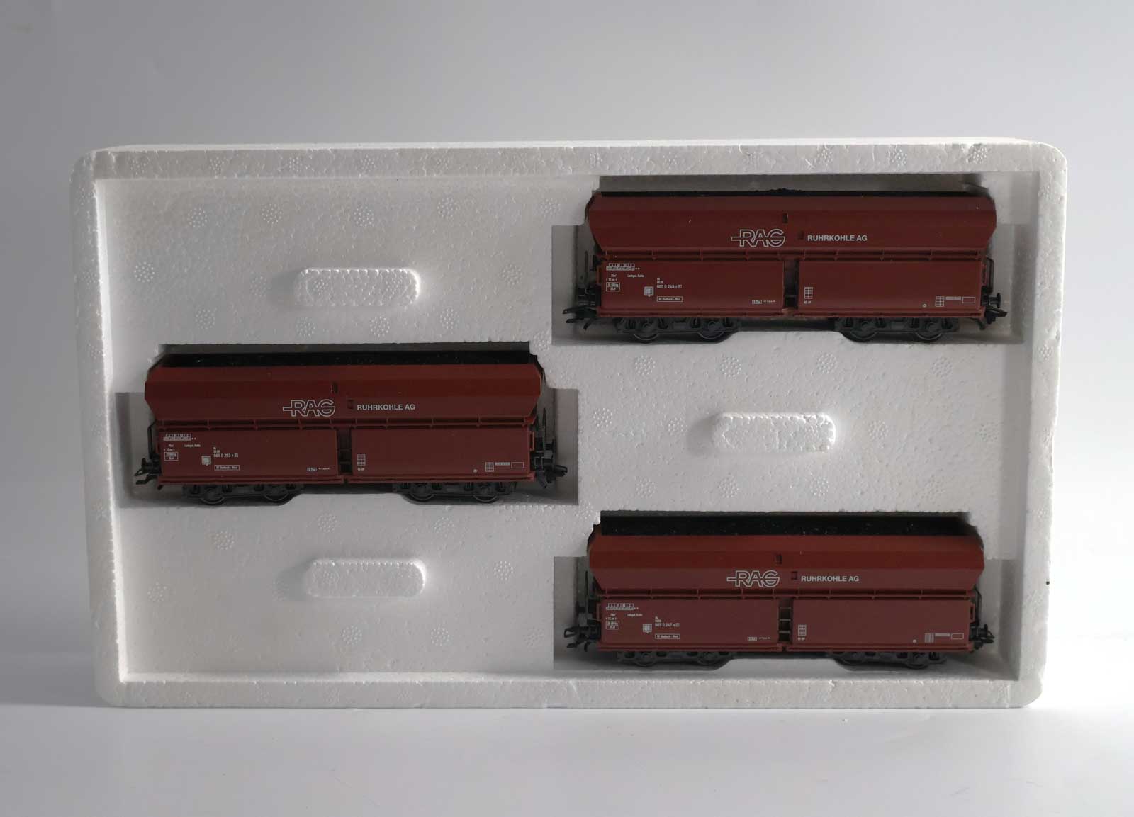IMG_4860 Märklin 94043 wagenset RAG Ruhrkohle DB - Afbeelding 1