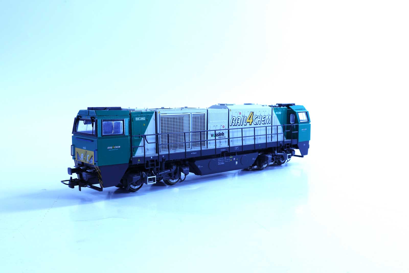 Mehano 277 – Locomotive Diesel Vossloh G2000 RAG – Échelle DC – Modèle Argenté – Accessoire Pour Réseau Ferroviaire Miniature