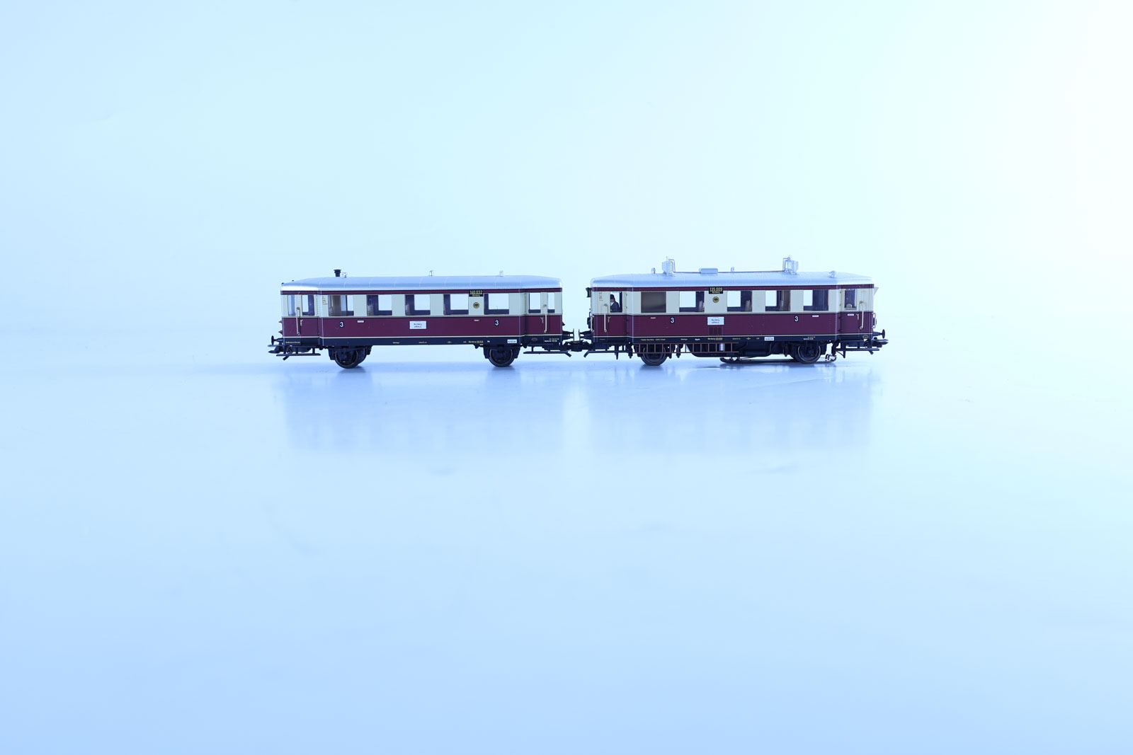 IMG_4362 Märklin 37707 motorwagen BR VT135/VB140 DRG MFX/sound - Afbeelding 1