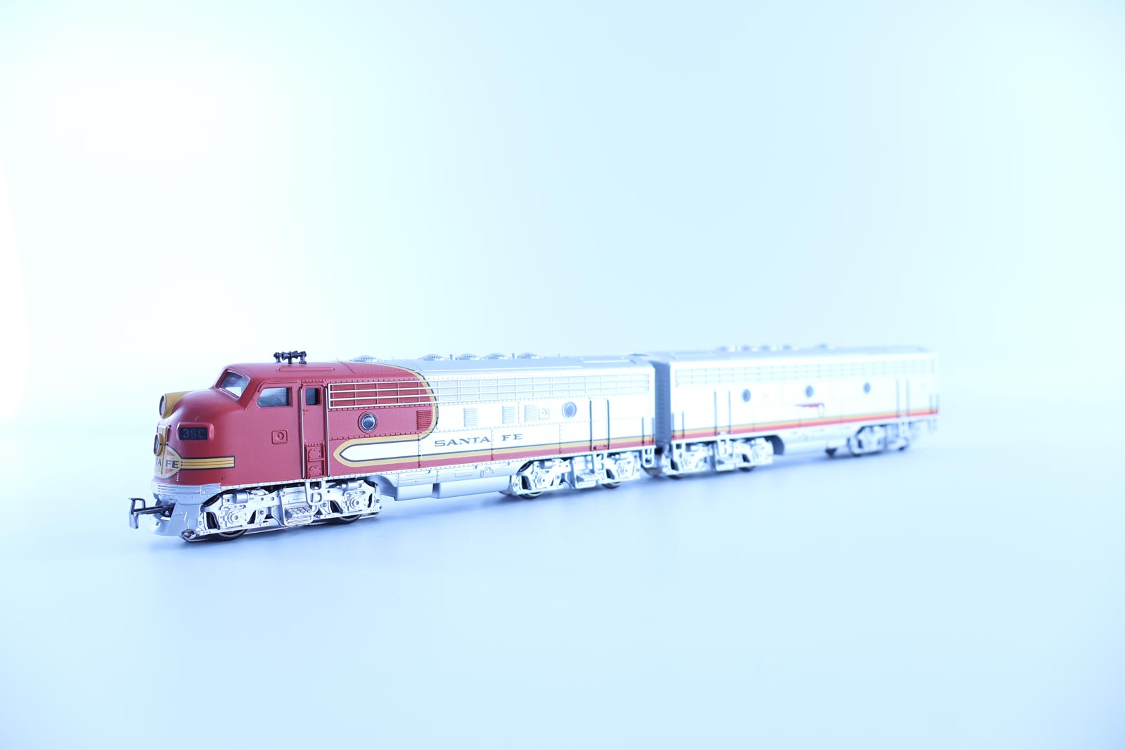 Märklin 2 delige diesellocomotief EMD F7 Santa fe FX/sound - Ben