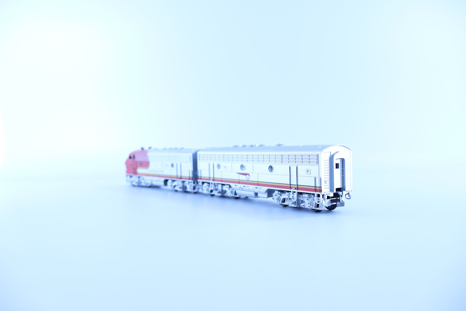 Märklin 2 delige diesellocomotief EMD F7 Santa fe FX/sound - Ben