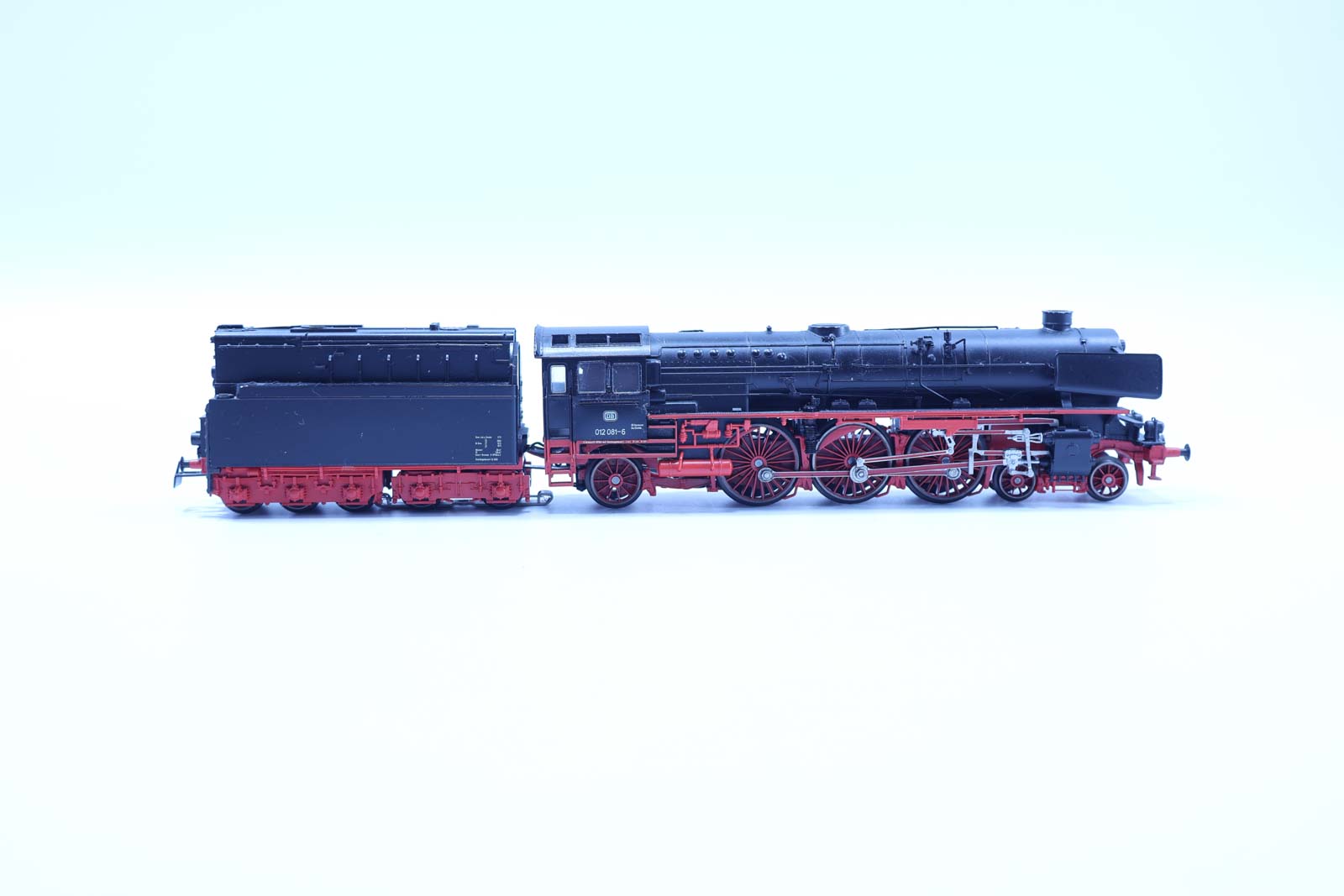 IMG_9039 Märklin 3690 digitale stoomlocomotief BR011 DB - Afbeelding 1