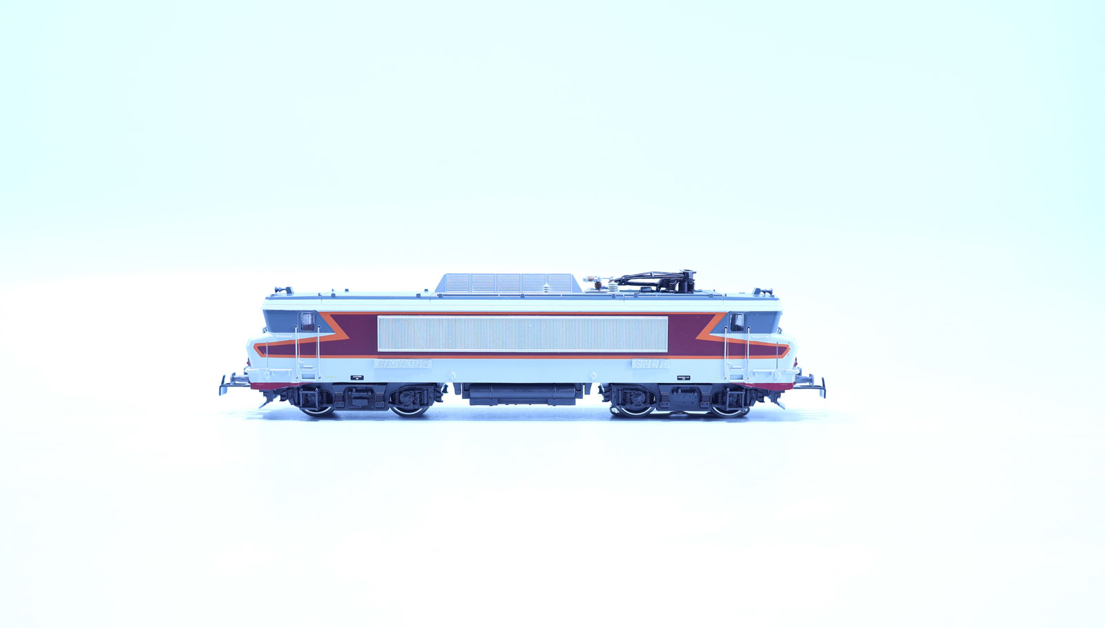 IMG_0887 Märklin 3321 Elektrische locomotief BB15000 SNCF - Afbeelding 1