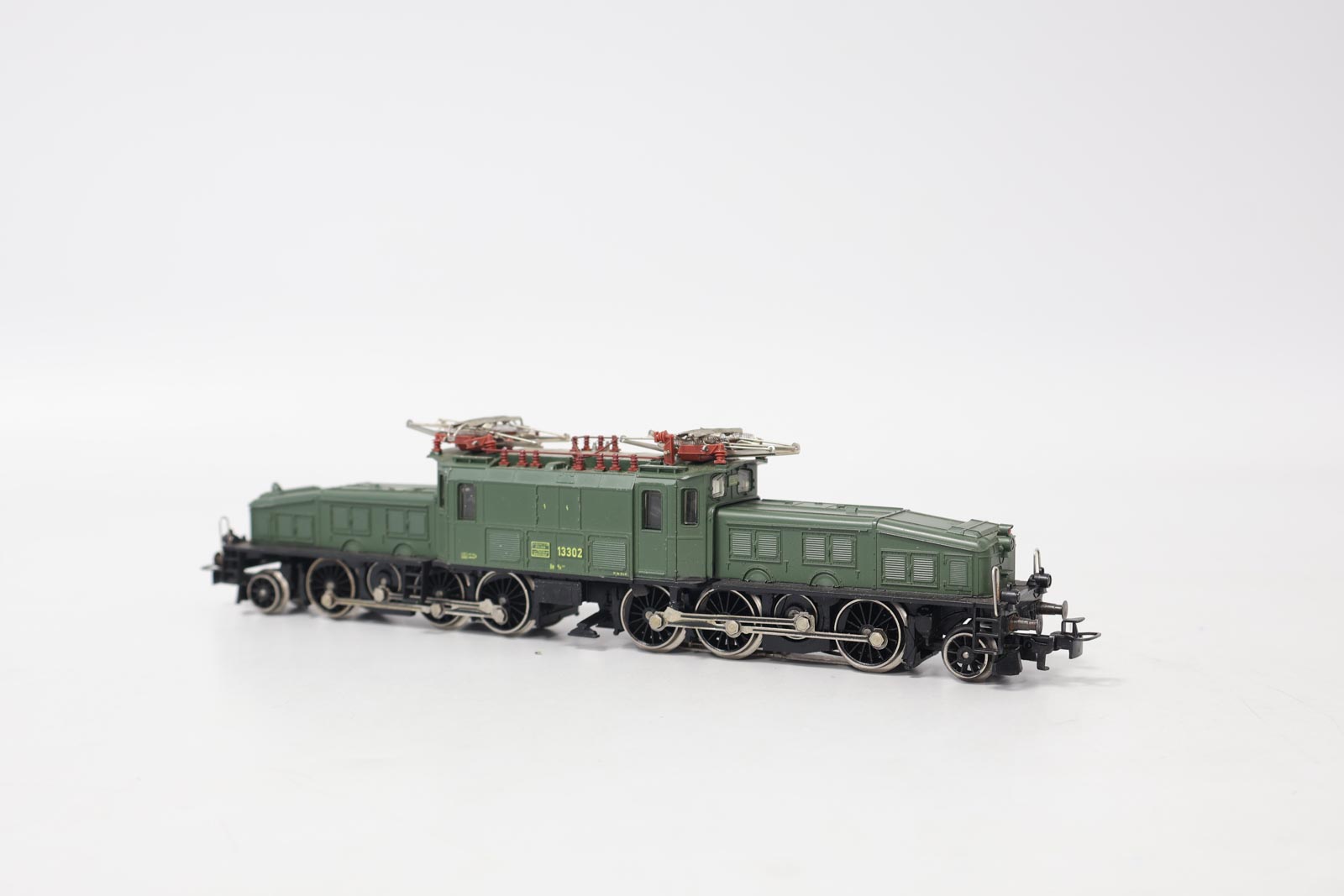 IMG_5709 Märklin 3056 Elektrische locomotief Ce6/8 SBB Krokodil - Afbeelding 1