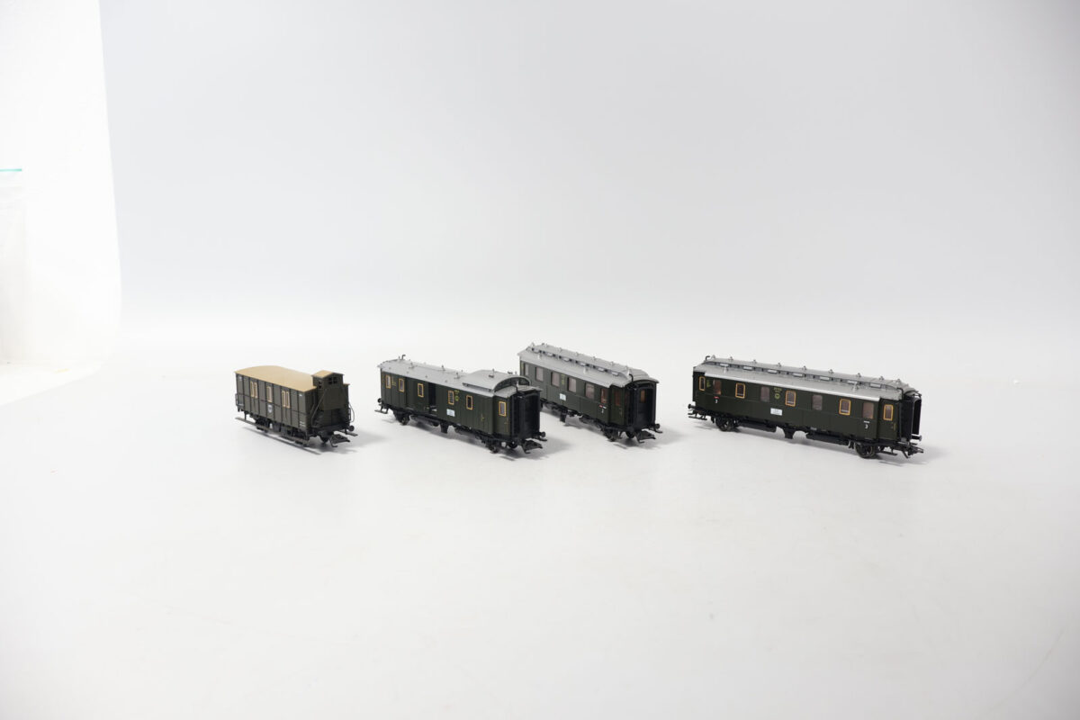 Märklin 4x klassieke personenwagens - Afbeelding 3