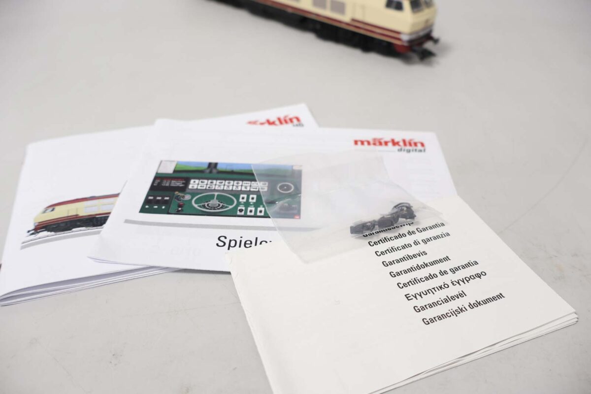 Märklin 39322 diesellocomotief BR232 TEE DB MFX/DCC/Sound - Afbeelding 3