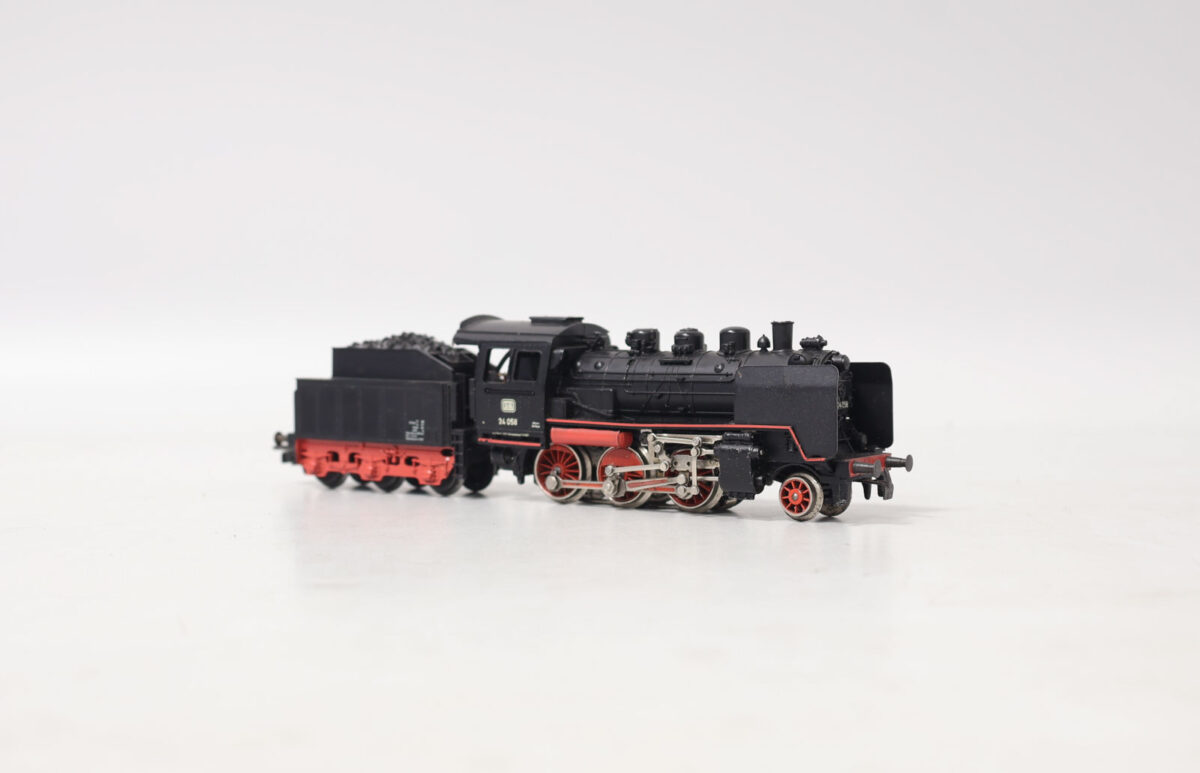 Märklin 3003 stoomlocomotief BR24 DB - Afbeelding 2