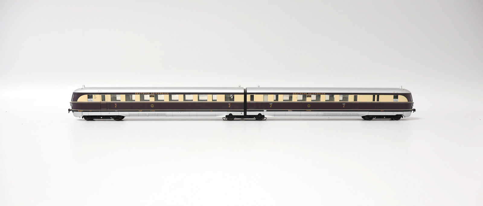 IMG_7568 Märklin 37770 digitaal dieseltreinstel Vliegende Hamburger SVT137 DRG - Afbeelding 1