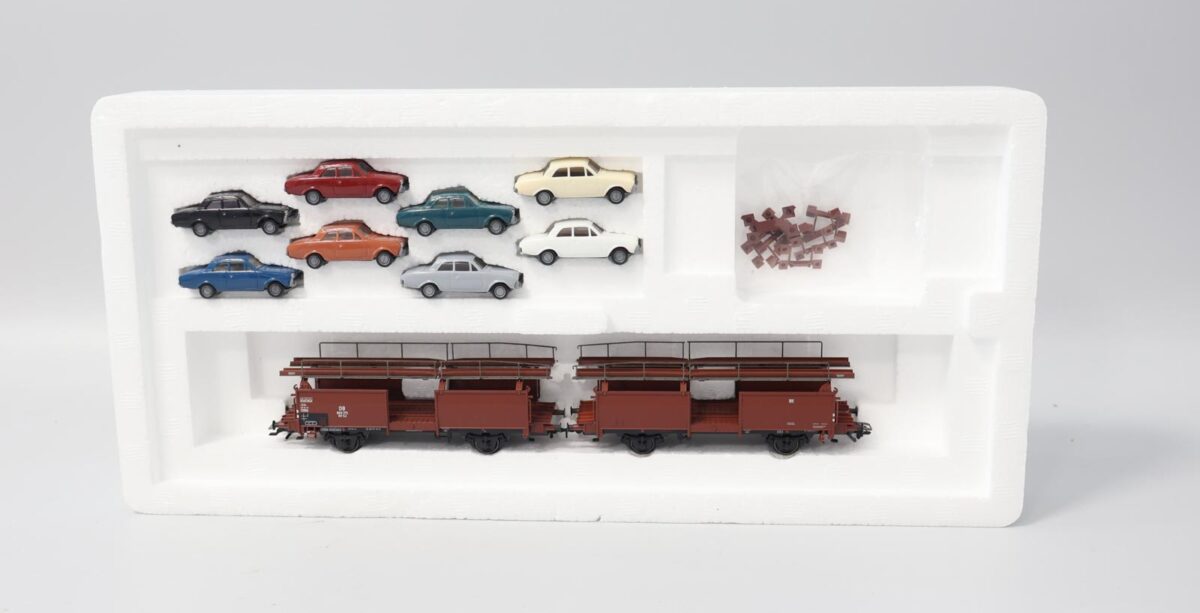 Märklin 46122 autotransporters met 8 x Ford Taunus 17M DB - Afbeelding 5