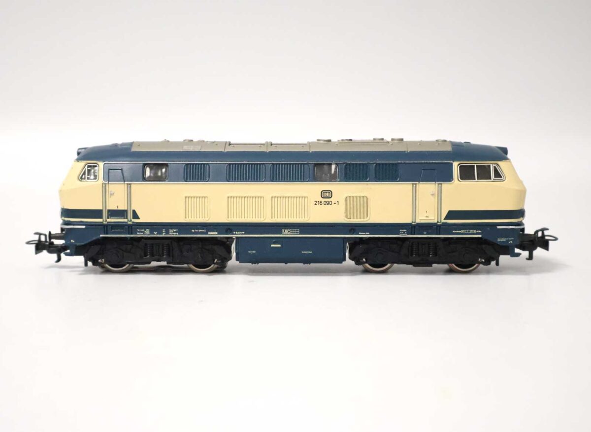 Märklin 3074  Diesellocomotief BR216 DB - Afbeelding 4