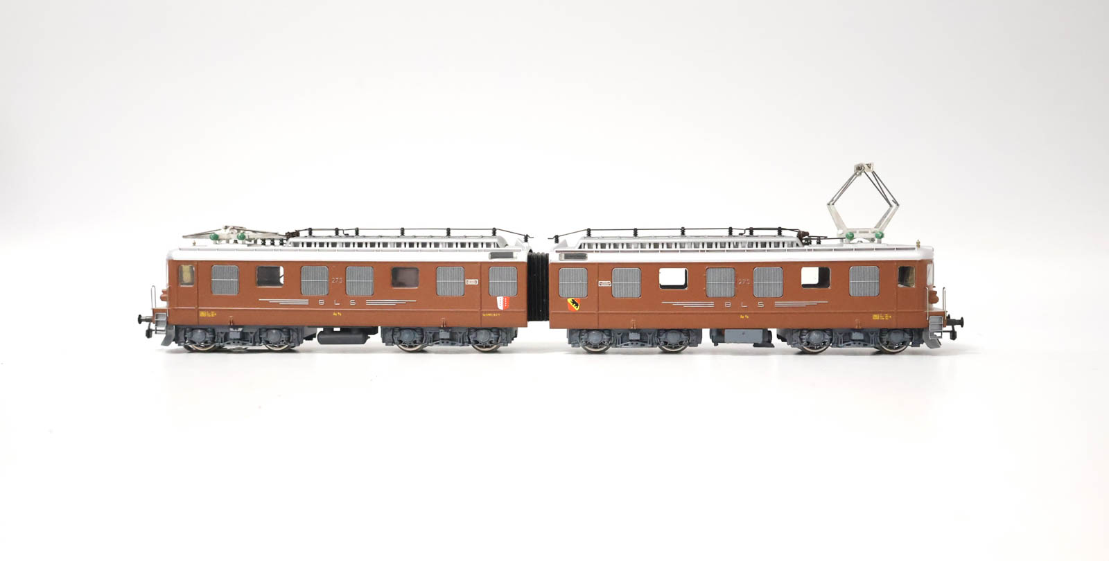 IMG_0614 Hag 240 digitale Elektrische locomotief Ae8/8 BLS AC - Afbeelding 1