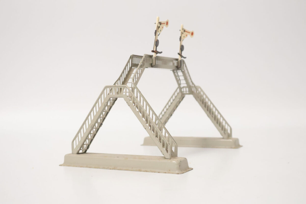 Märklin 444 voetgangersbrug met seinen - Afbeelding 2