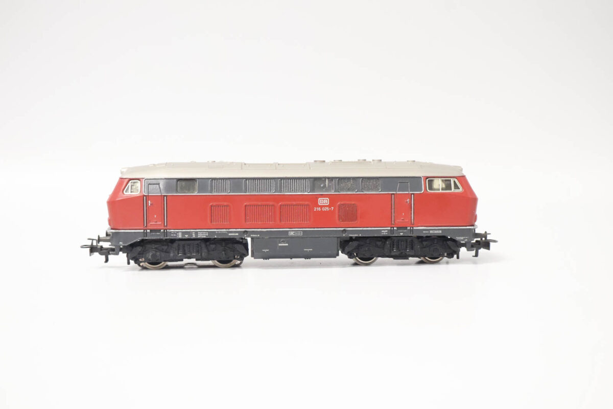 Märklin 3075 diesellocomotief Br216 DB - Afbeelding 4