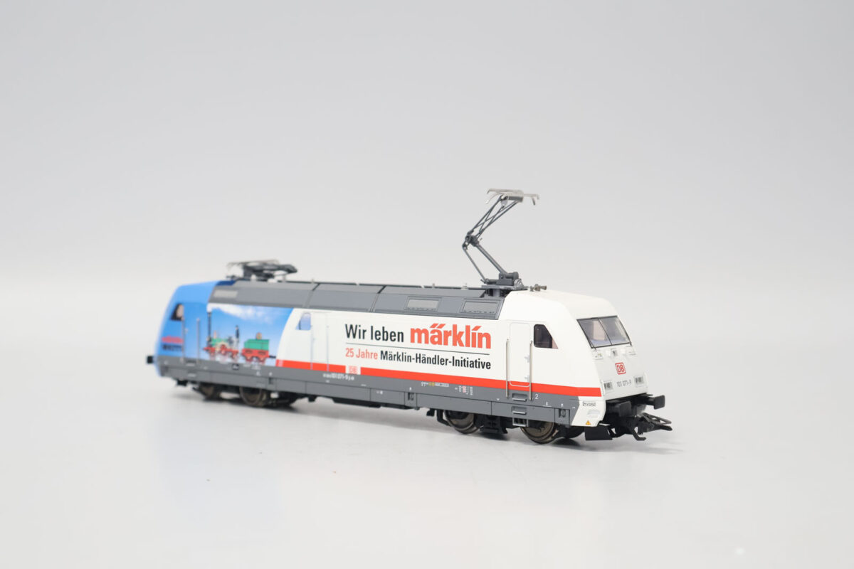 Märklin 39374 elektrische locomotief Type 101 DB Märklin händler initiative MFX/DCC/Sound - Afbeelding 3