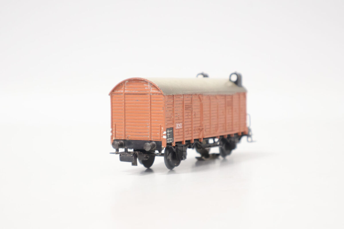 Märklin 320S gesloten goederenwagen met sluitlicht in ruitdoos - Afbeelding 2