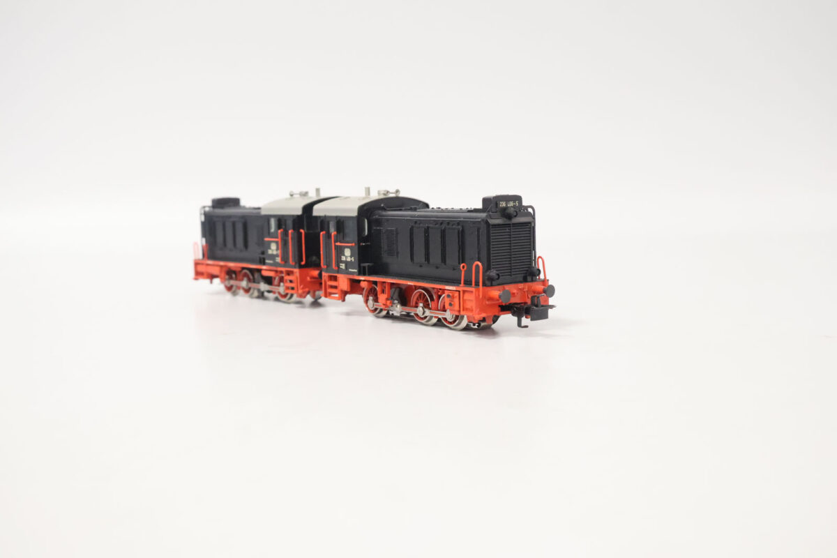 Märklin 3346 dubbeltractie diesellocomotieven BR236 DB - Afbeelding 5