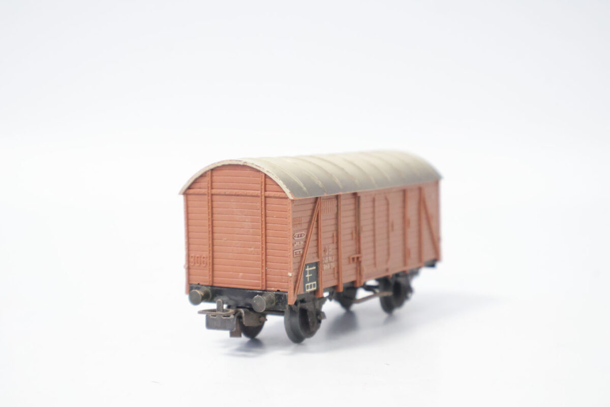 Märklin  gesloten goederenwagen oudere versie 1+1 gratis - Afbeelding 4
