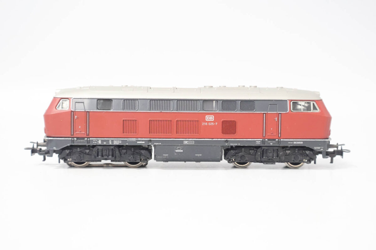Märklin 3075 diesellocomotief Br216 DB - Afbeelding 4