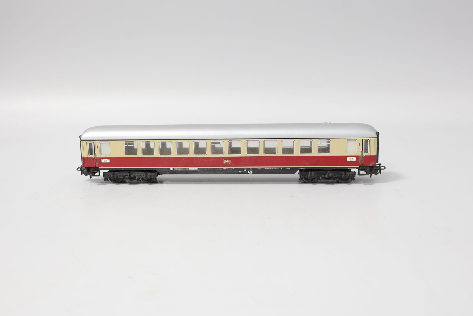 IMG_8354 Märklin 4056 personenwagon 1e kl TEE DB - Afbeelding 1