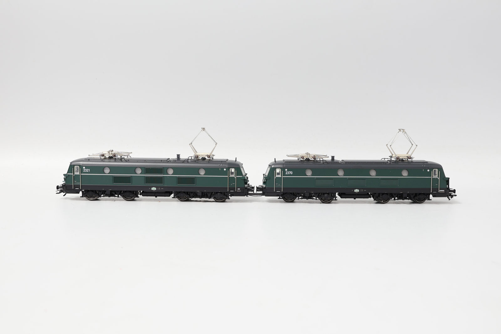 IMG_8415 Märklin 37233 Elektrische locomotief dubbeltractie serie 23 NMBS - Afbeelding 1